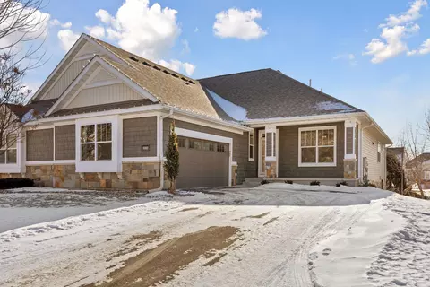3582 Lemieux Cir, Eagan, MN 55122