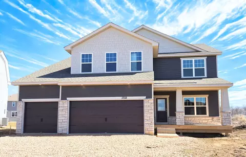 1732 Oak Creek Pass, Chaska, MN 55318