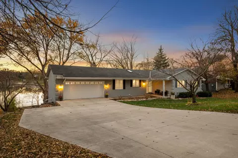 317 Maple Island Rd, Burnsville, MN 55306