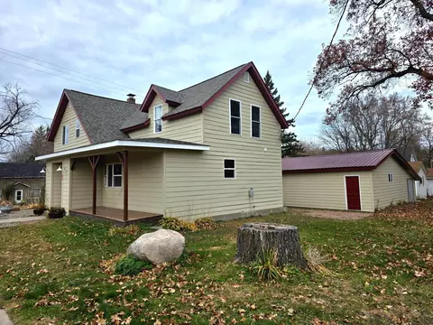 Exterior - 101 E North Ave, Luck, WI 54853 photo 2 of 3