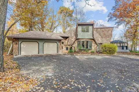 12162 245th St, Chisago City, MN 55013