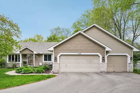 1410 Appaloosa Trl, Eagan, MN 55122