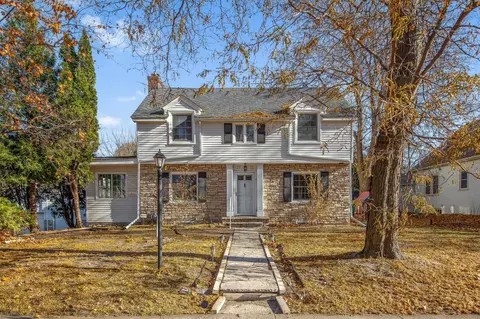 2732 Zenith Ave N, Minneapolis, MN 55422