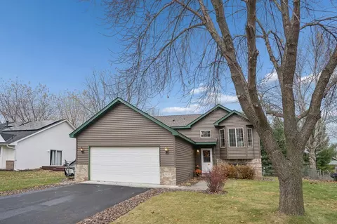 3250 Lake Ridge Dr, Big Lake, MN 55309