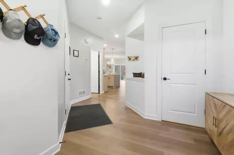 Entry Way - 16913 Piper Ln, Brainerd, MN 56401 photo 6 of 7