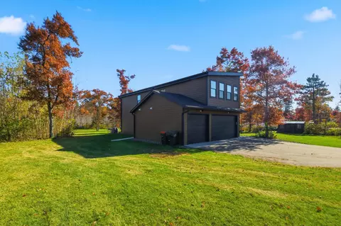 Exterior - 16913 Piper Ln, Brainerd, MN 56401 photo 4 of 11