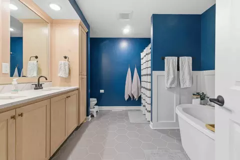 Bath - 16913 Piper Ln, Brainerd, MN 56401 photo 2 of 5