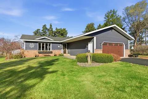 3739 Spider Ct, Sartell, MN 56377