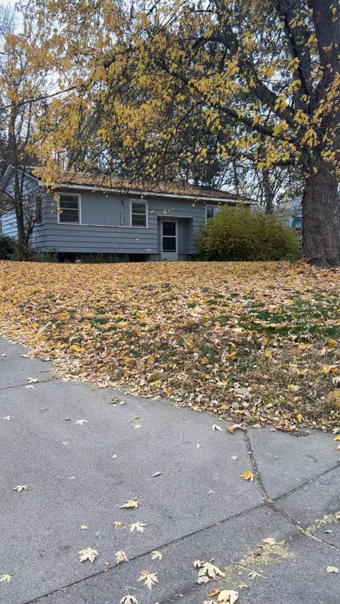 1444 Ames Ave E, Saint Paul, MN 55106