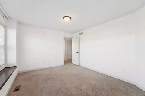 Bedroom - 1112 Station Trl, Eagan, MN 55123 photo 5 of 8