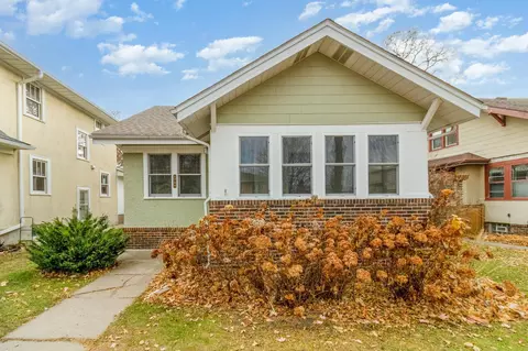 1746 Stanford Ave, Saint Paul, MN 55105