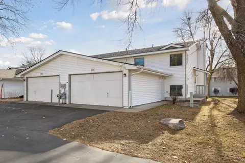 6232 Magda Dr N, Maple Grove, MN 55369