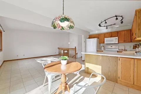 6232 Magda Dr N, Maple Grove, MN 55369 photo 11