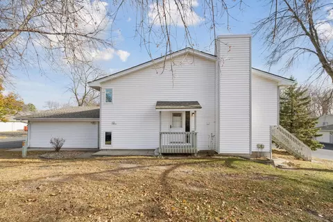 6232 Magda Dr N, Maple Grove, MN 55369 photo 2