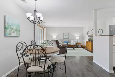 1225 Ferndale St N #B20, Maplewood, MN 55119