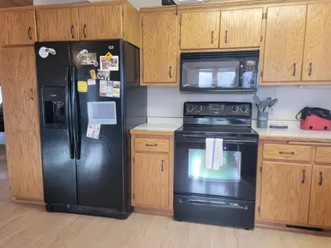 Kitchen - 39596 10th Ave, Isle, MN 56342 photo 2 of 5