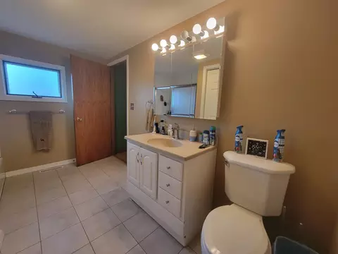 Bath - 39596 10th Ave, Isle, MN 56342 photo 2 of 3