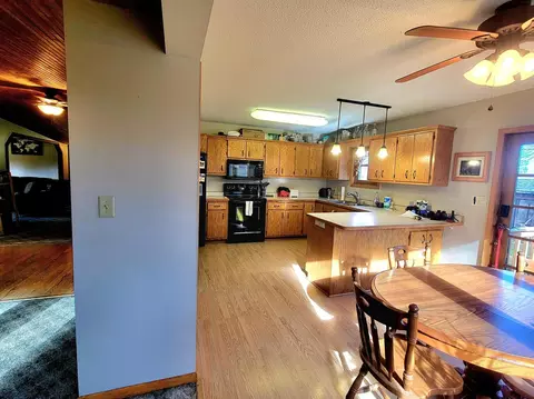 Kitchen - 39596 10th Ave, Isle, MN 56342 photo 4 of 5