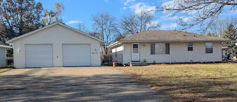 8510 Grospoint Ave S, Cottage Grove, MN 55016