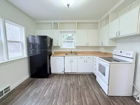 Kitchen - 821 Brook St, Brainerd, MN 56401 photo 1 of 1