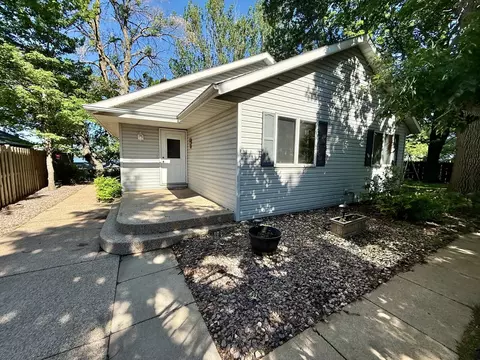 5134 Eagle Lake Rd, Willmar, MN 56201