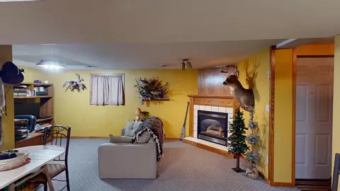 Living - 5134 Eagle Lake Rd, Willmar, MN 56201 photo 2 of 2