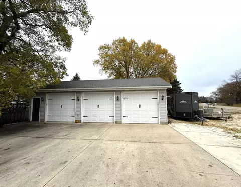 Exterior - 5134 Eagle Lake Rd, Willmar, MN 56201 photo 8 of 8