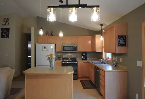 1113 N Cheyenne St, Roberts, WI 54023 photo 6