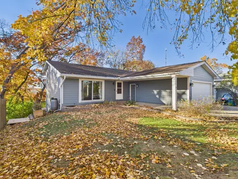1521 Flag Ave N, Golden Valley, MN 55427