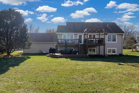 1401 Lloyd Ln, Saint Peter, MN 56082 photo 41