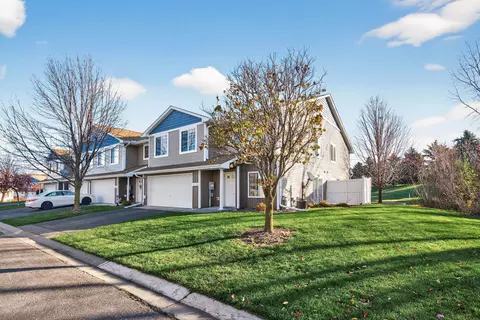 21113 S Clydesdale Curv, Forest Lake, MN 55025