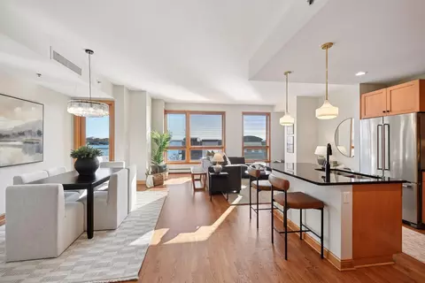 4201 Sunset Dr #N406, Spring Park, MN 55384