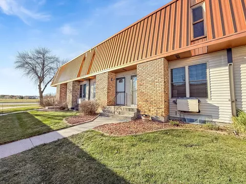 336 13th Ave E, West Fargo, ND 58078