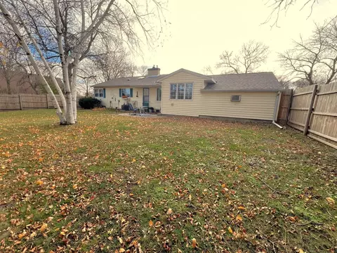 Exterior - 504 19th Ave SW, Willmar, MN 56201 photo 4 of 6
