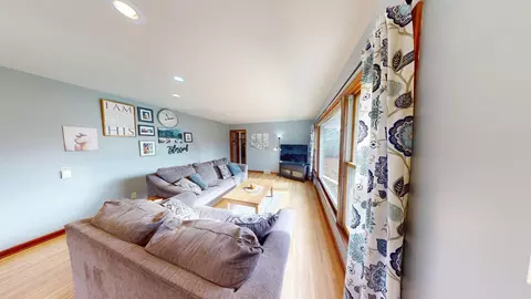 Living - 504 19th Ave SW, Willmar, MN 56201 photo 1 of 3