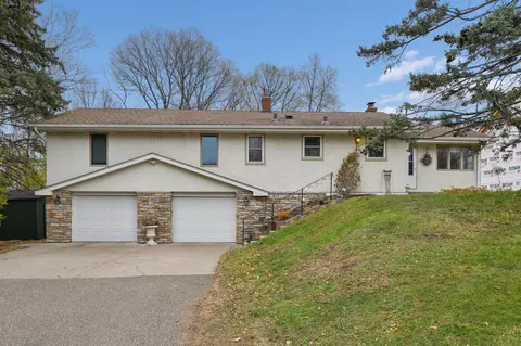 6938 Booth Ave, Inver Grove Heights, MN 55076