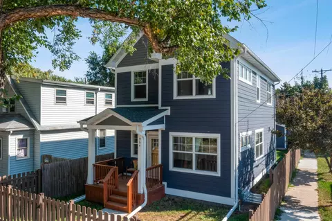 964 Woodbridge St, Saint Paul, MN 55117