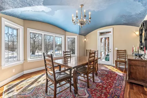 Dining - 3 Circle E, Edina, MN 55436 photo 1 of 2