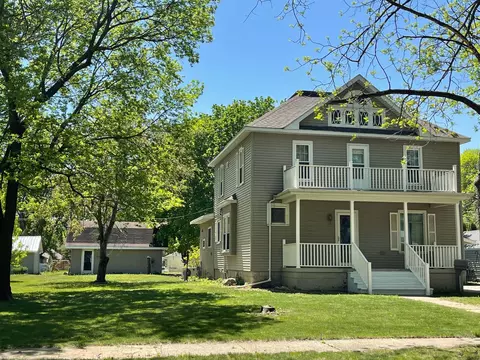 136 North St, Tracy, MN 56175