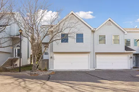4143 Meadowlark Pt, Eagan, MN 55122