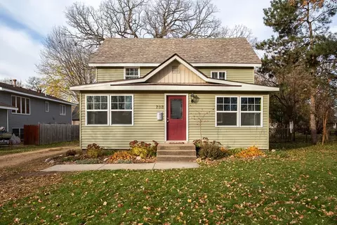 708 3rd St W, Hastings, MN 55033