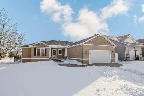 3463 Loberg Dr, West Fargo, ND 58078