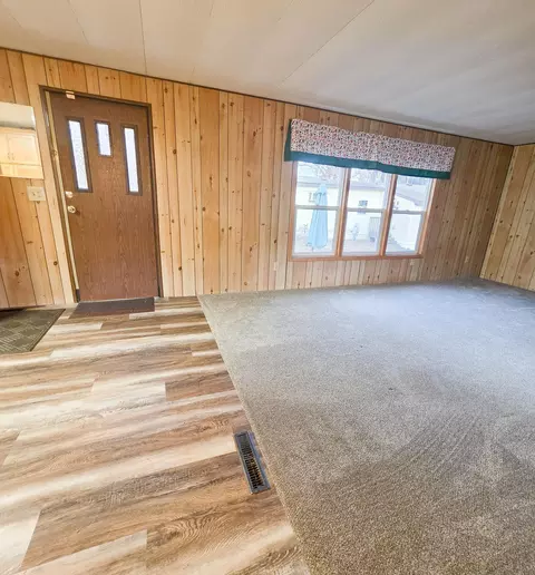 Living - 1025 23rd Pine Ln, Cambridge, MN 55008 photo 3 of 3