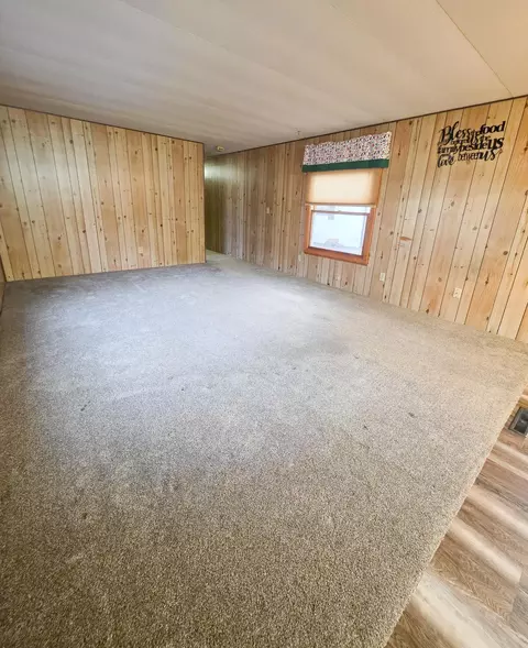 Living - 1025 23rd Pine Ln, Cambridge, MN 55008 photo 2 of 3