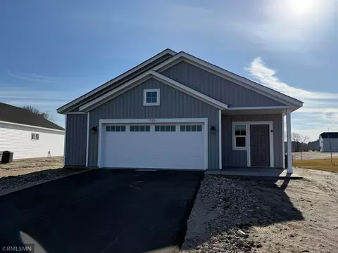1500 Meadows Dr, East Bethel, MN 55005