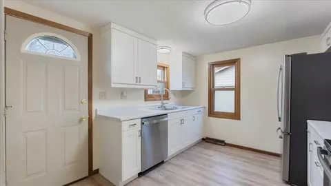 638 Julii St, Willmar, MN 56201 photo 5