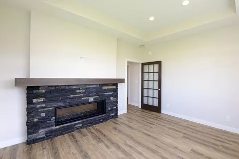 Living - 235 Emma Ct, Mapleton, ND 58059 photo 7 of 7