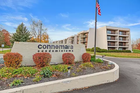 2445 Londin Ln E #208, Maplewood, MN 55119