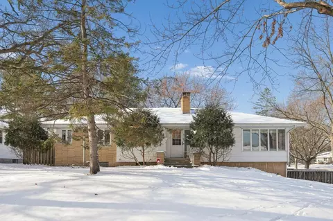8149 Westwood Hills Dr, Saint Louis Park, MN 55426