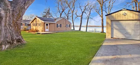 7273 100th Ave SE, Clear Lake, MN 55319